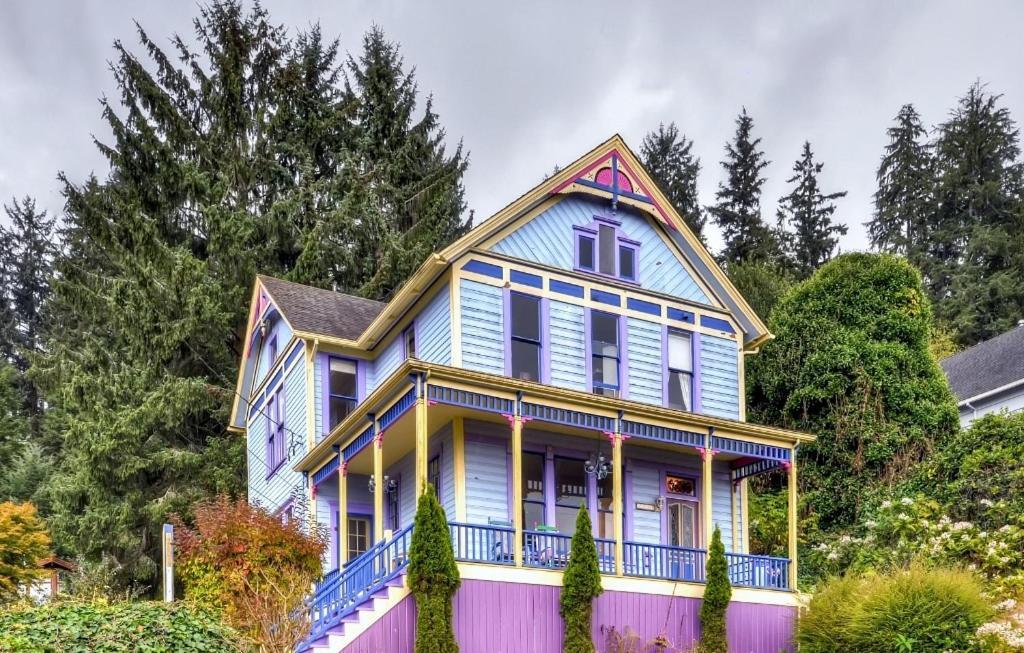 Astoria Painted Lady Historic Apt With River View! Bagian luar foto