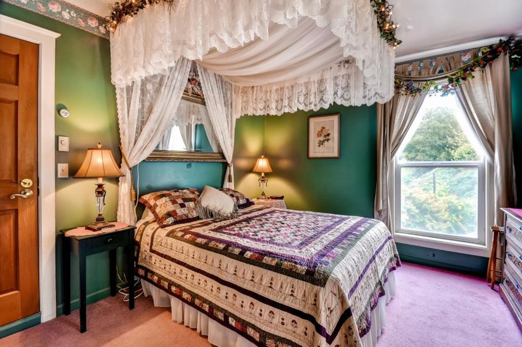 Astoria Painted Lady Historic Apt With River View! Bagian luar foto